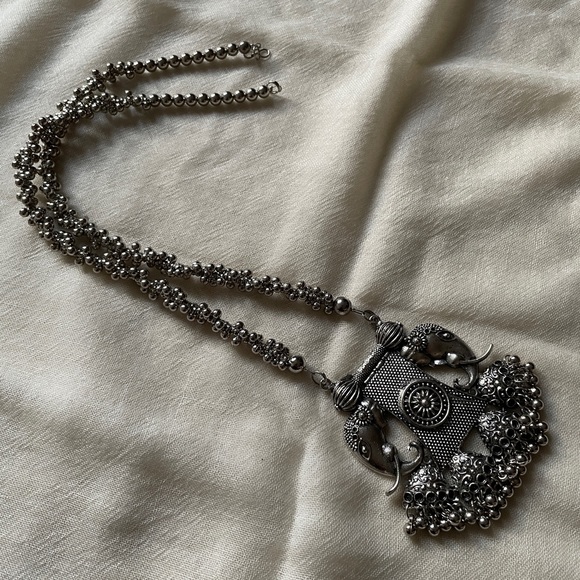 Long Elephant Necklace - Picture 10 of 10